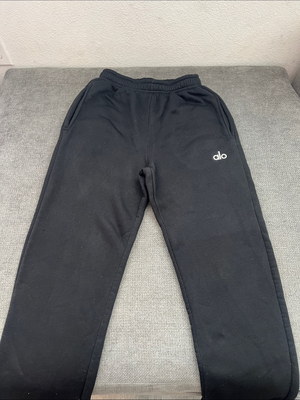 ALO Yoga Women’s Black Jogger Sweatpants with Embroidered Logo